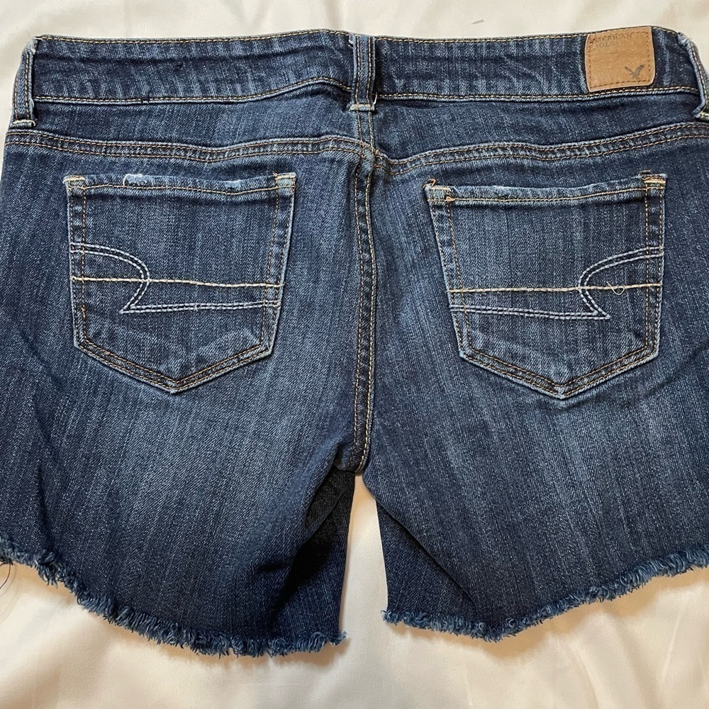 American Eagle size 6 dark wash jean shorts - Picture 6 of 12
